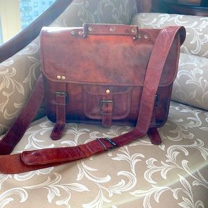 🌸 SOLD SOLD SOLD SOLD SOLD GENUINE LEATHER CROSSBODY BAG